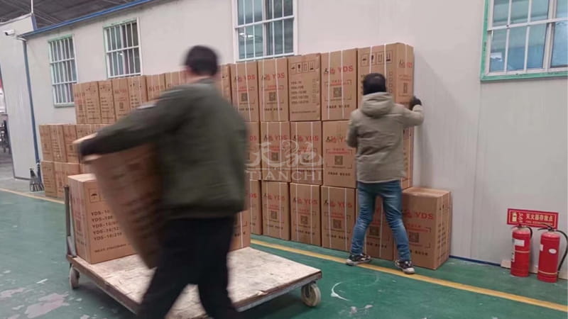 甘肃兰州100个天驰液氮罐发货6