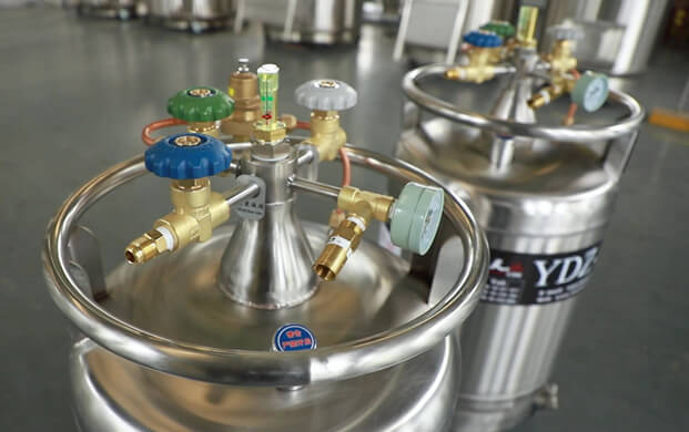 自增压式液氮容器需要加多满？