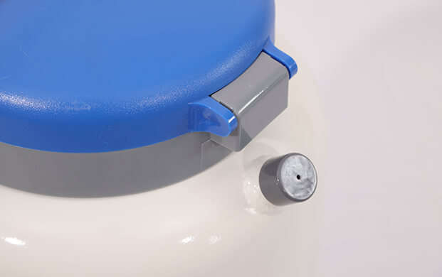 液氮容器真空口破损还能用吗?