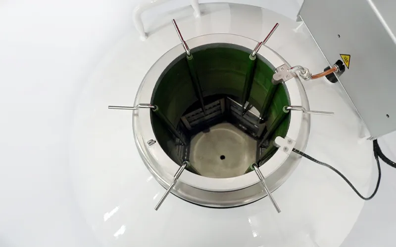 Cryobank小型气液相罐细节